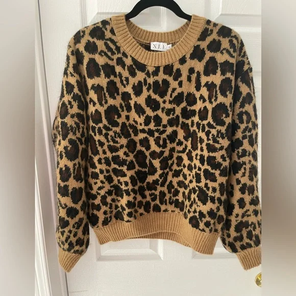 Leopard sweater - Picture 1 of 2